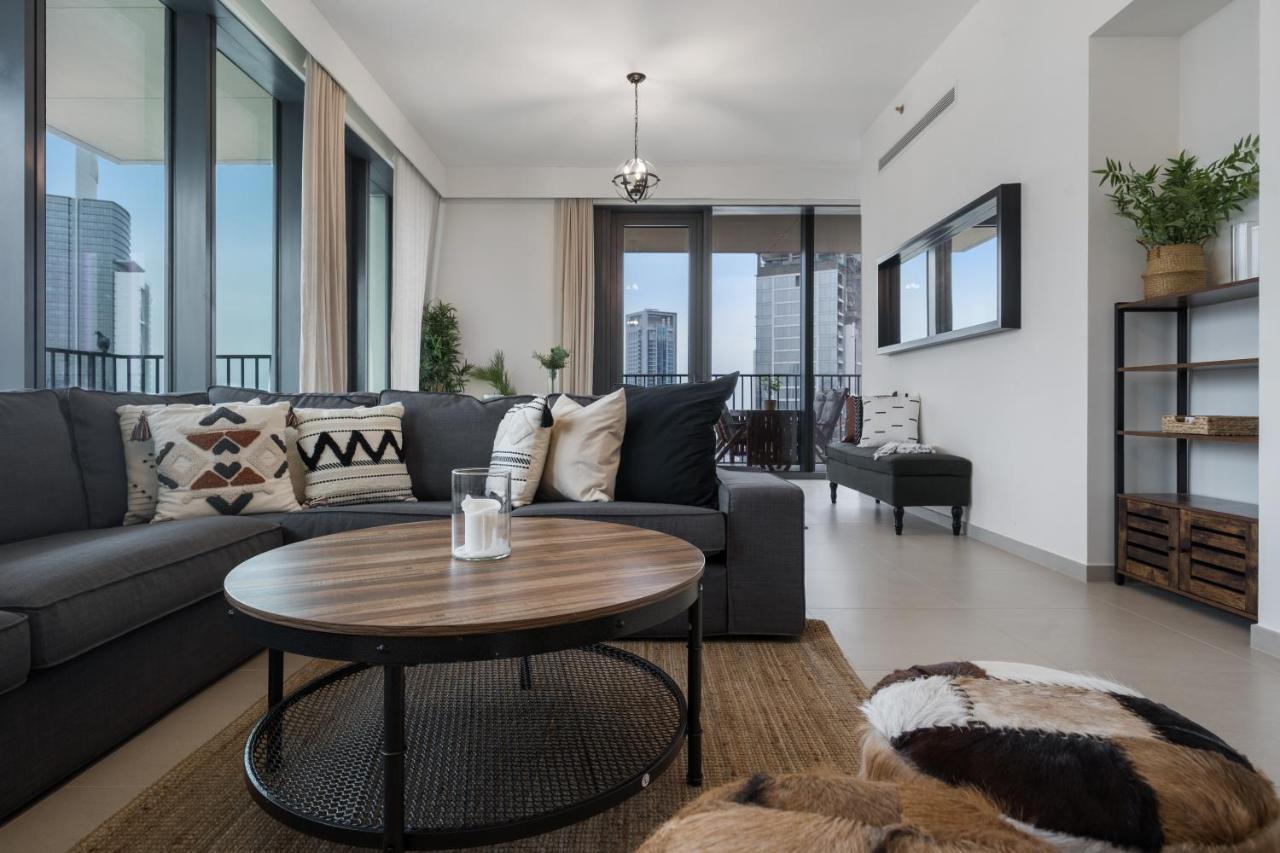 Breathtaking City Views From Dt Apt With Terrace Dubaï Extérieur photo