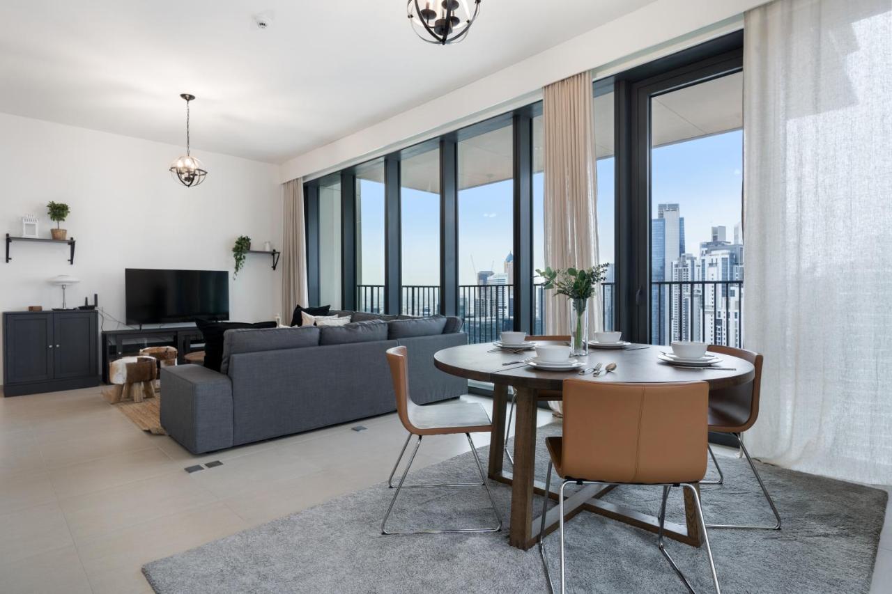 Breathtaking City Views From Dt Apt With Terrace Dubaï Extérieur photo