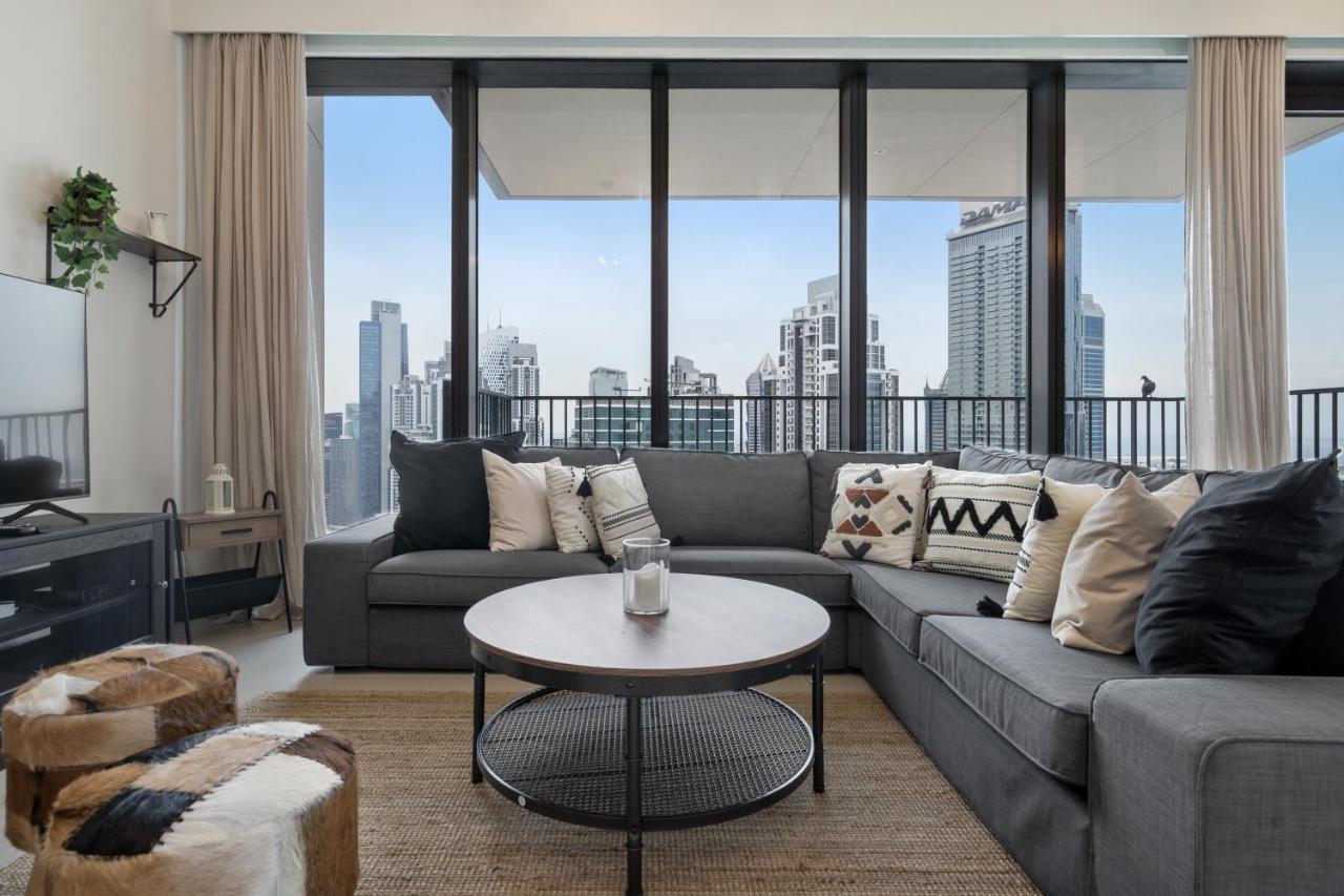 Breathtaking City Views From Dt Apt With Terrace Dubaï Extérieur photo