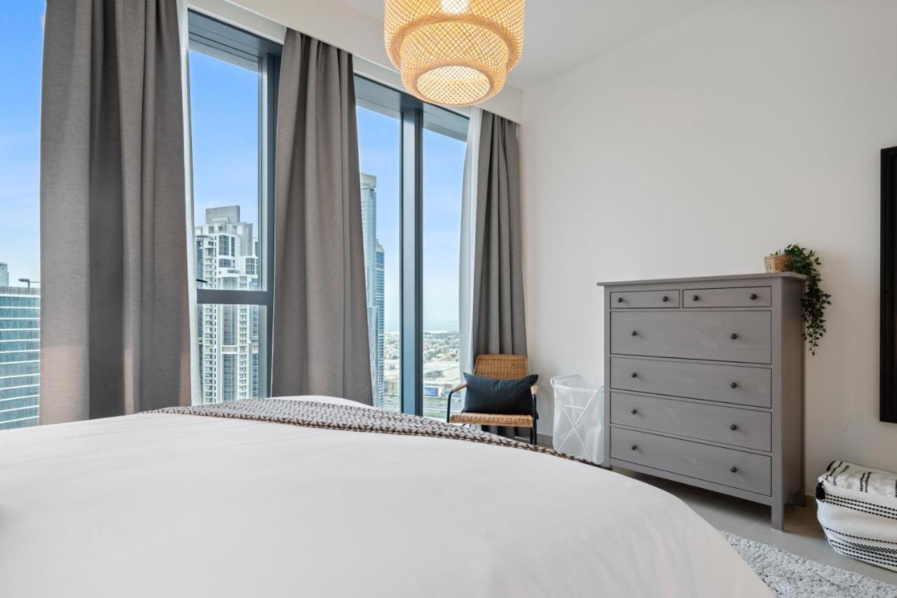 Breathtaking City Views From Dt Apt With Terrace Dubaï Extérieur photo