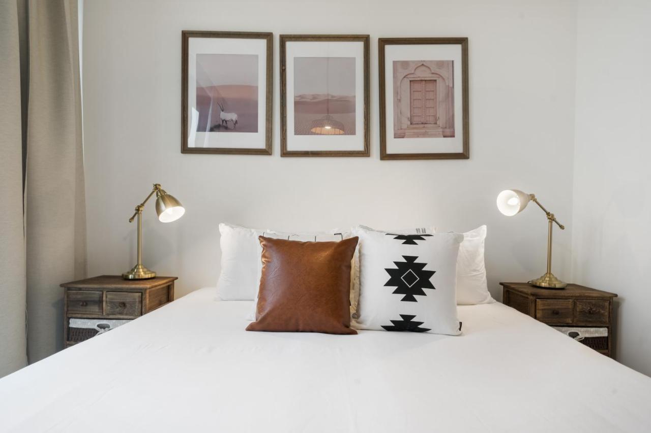 Breathtaking City Views From Dt Apt With Terrace Dubaï Extérieur photo