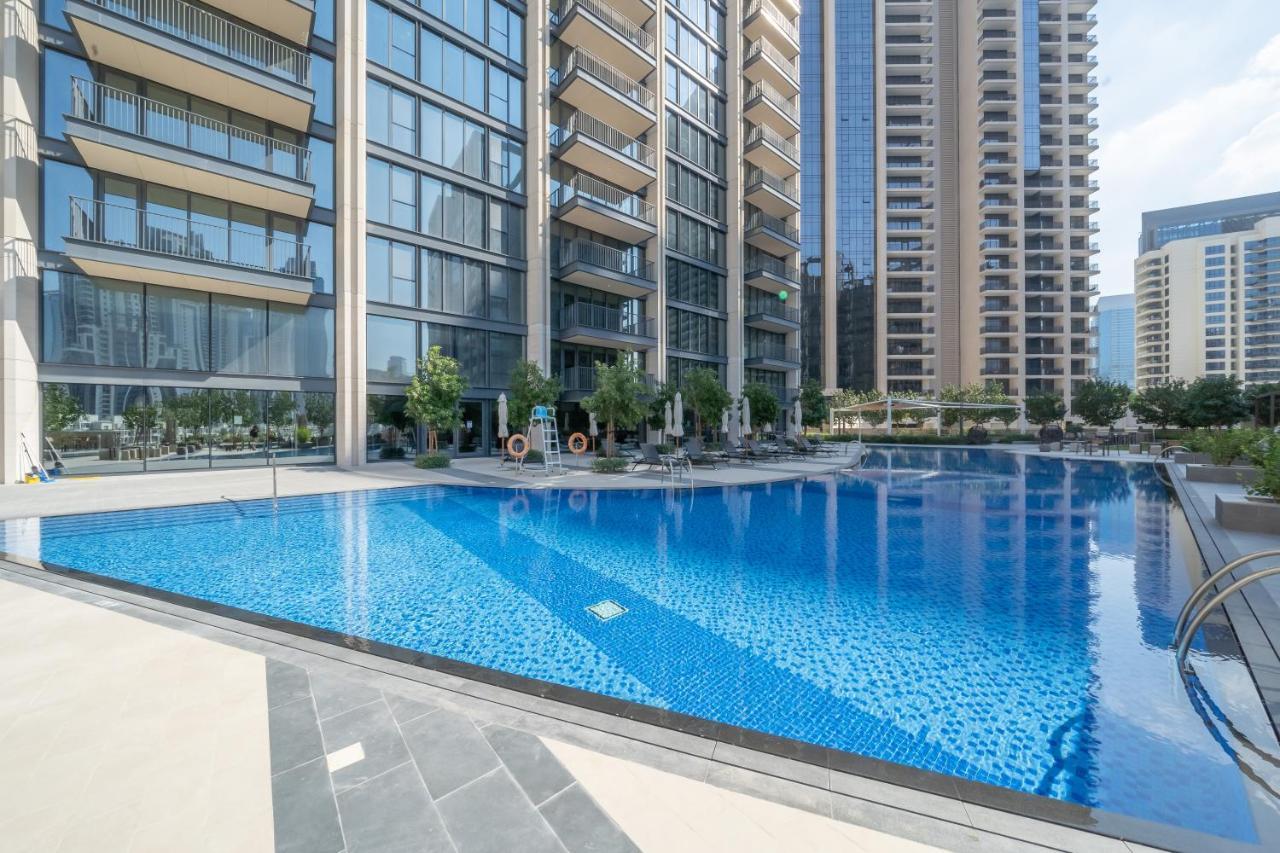 Breathtaking City Views From Dt Apt With Terrace Dubaï Extérieur photo