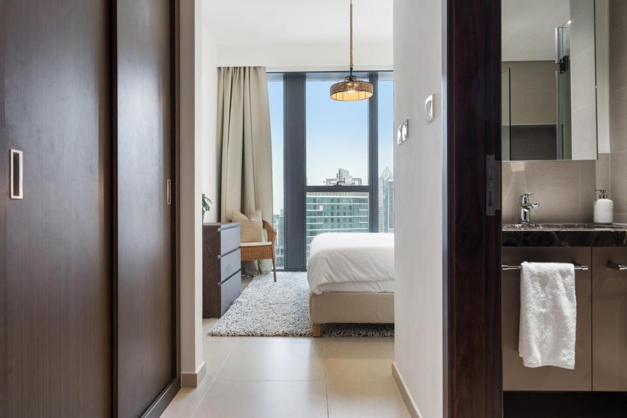 Breathtaking City Views From Dt Apt With Terrace Dubaï Extérieur photo